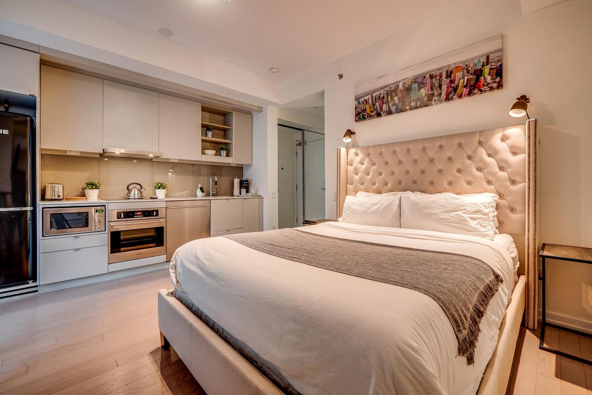 Modern Suite On Peter St - City View トロント エクステリア 写真